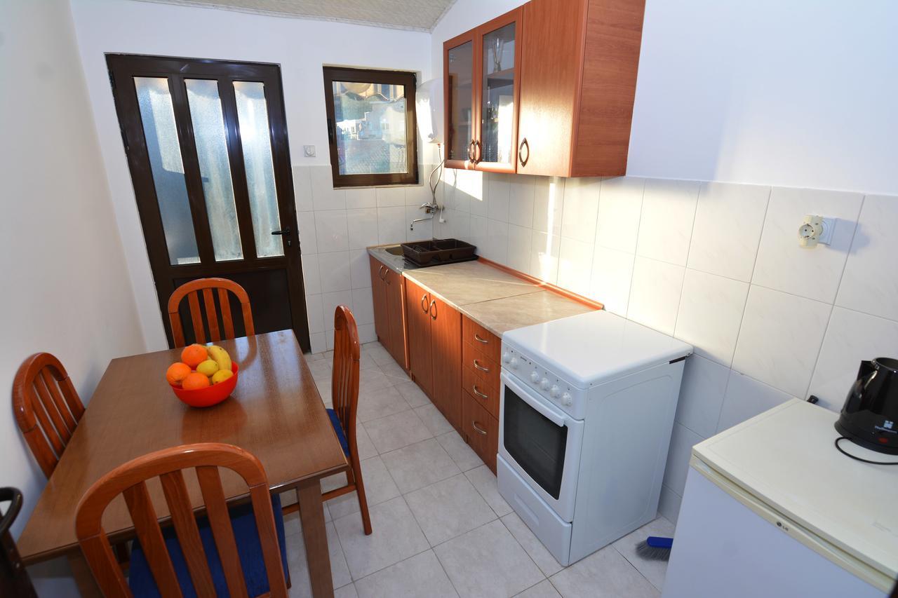 Apartments Jovana Petrovac Екстер'єр фото